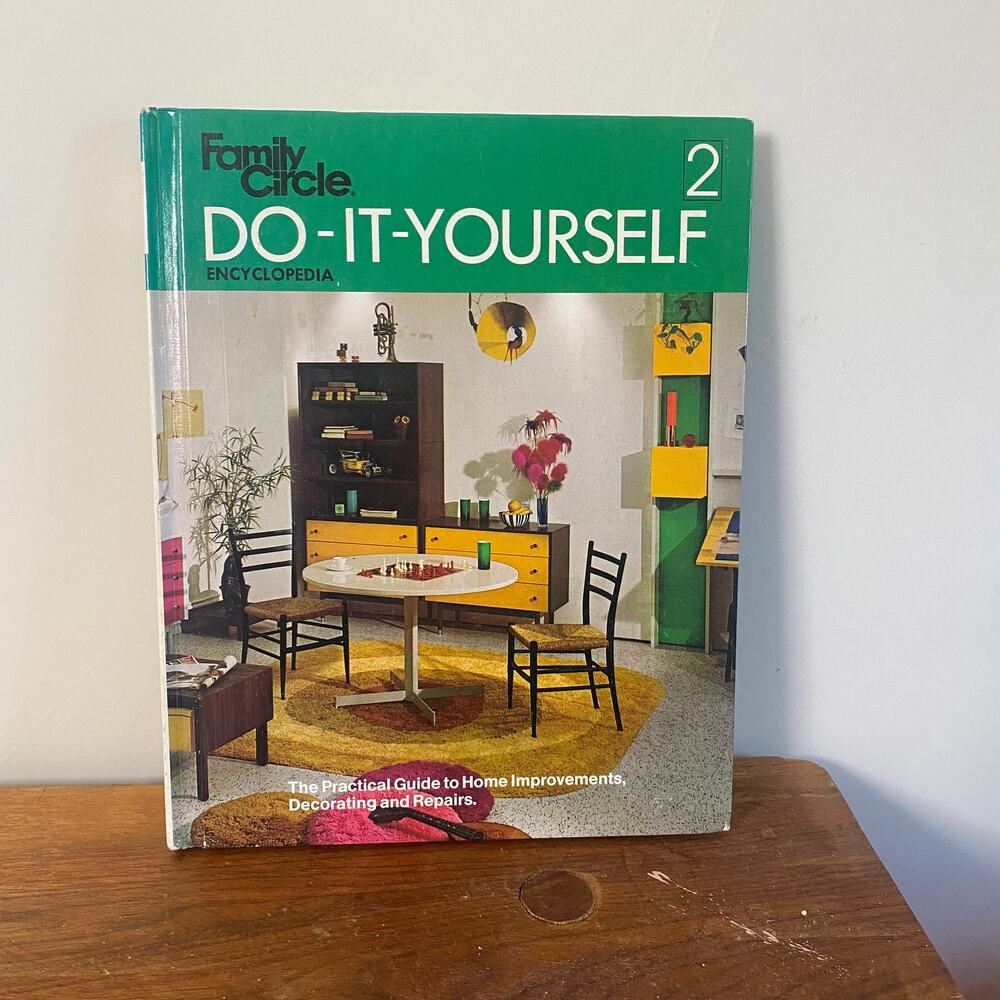 Vintage 1973 Family Circle Do It Yourself Encyclopedia 2